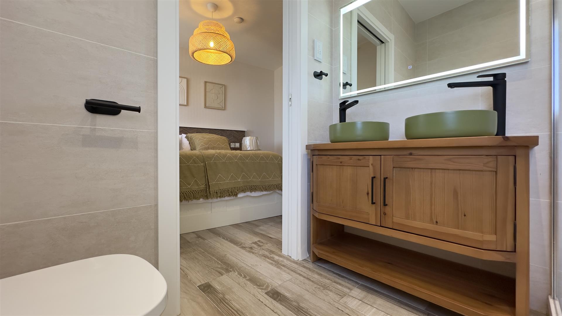  Image of Apartment - 3 Bedrooms - 2 Bathrooms for Rental in South District-Gibraltar, Image 17